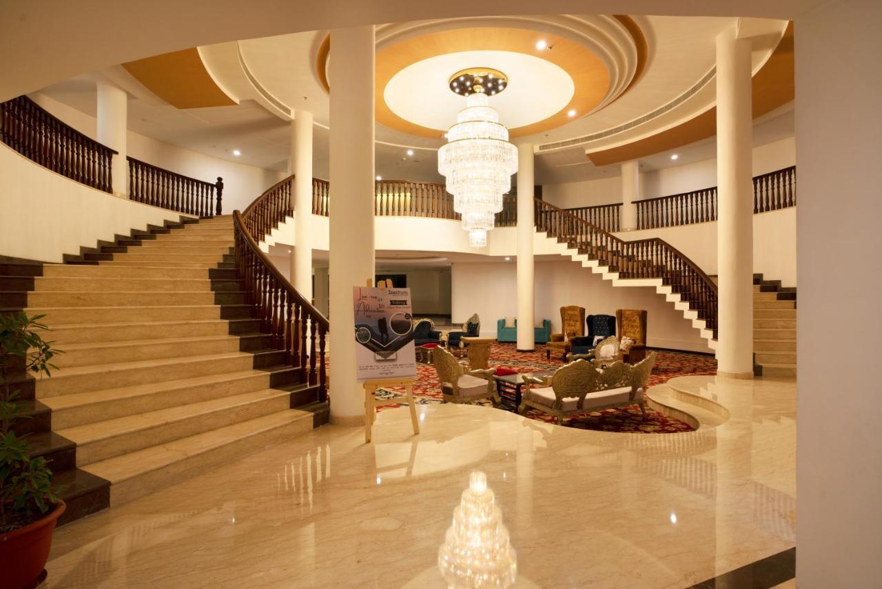 Spectrum Resort, Spa & Residences Udaipur Esterno foto