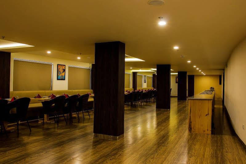 Spectrum Resort, Spa & Residences Udaipur Esterno foto